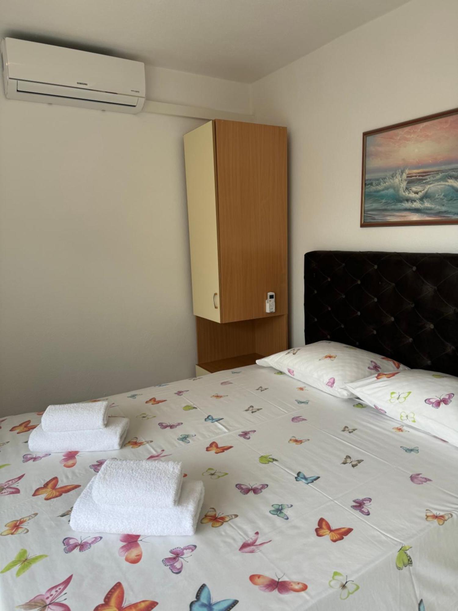 House 100M From The Beach With Free Parking And Breakfast Baska Voda Exterior photo