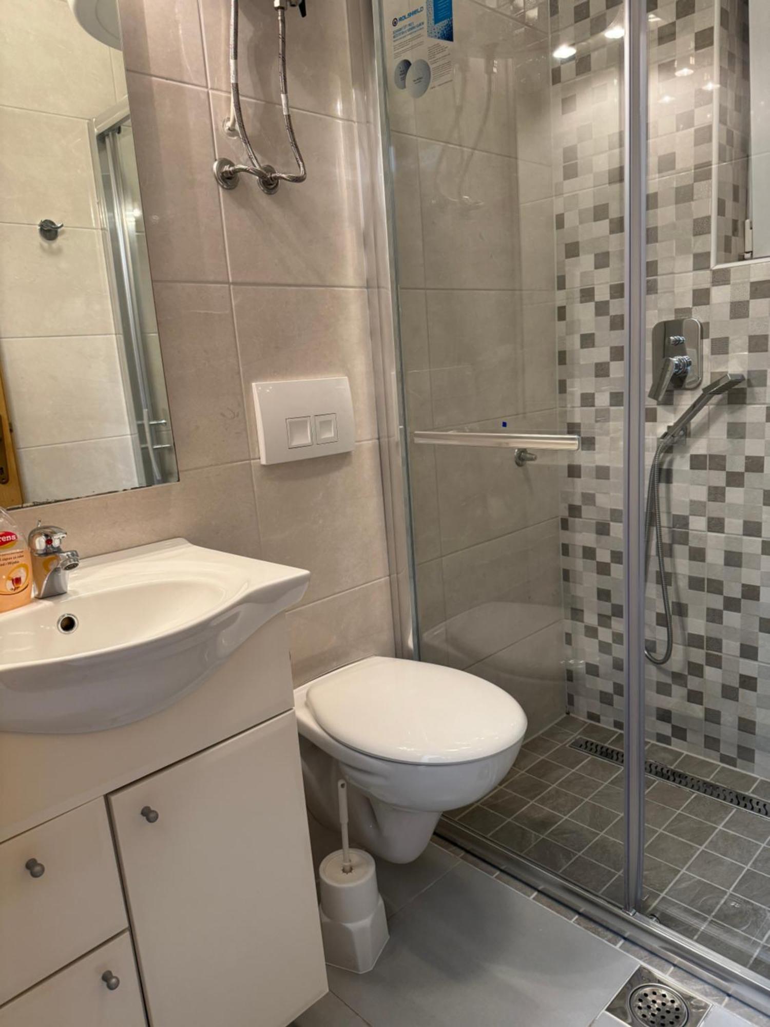 House 100M From The Beach With Free Parking And Breakfast Baska Voda Exterior photo