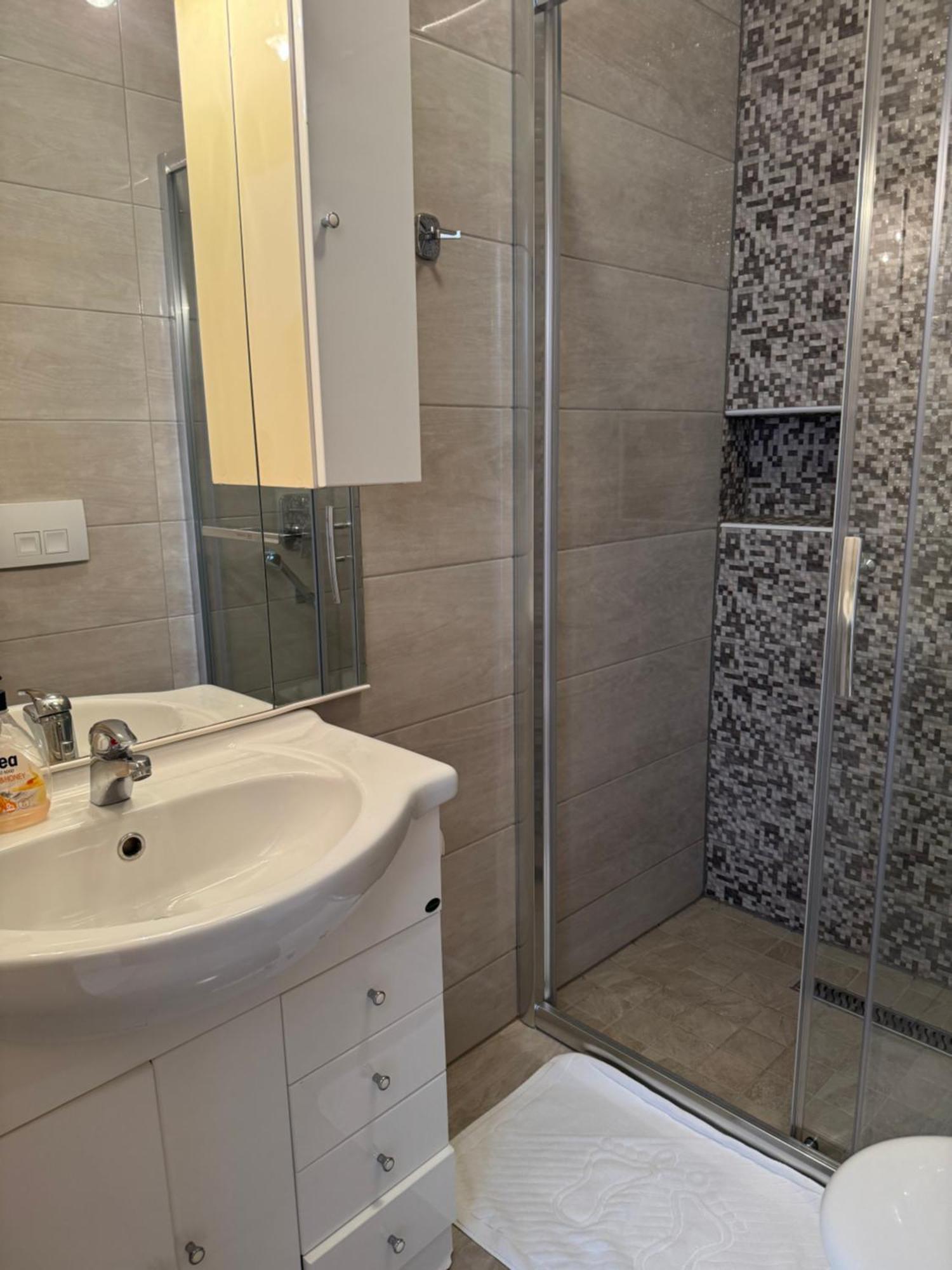 House 100M From The Beach With Free Parking And Breakfast Baska Voda Exterior photo